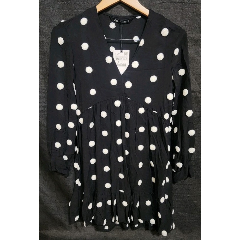 NWT ZARA Black White POLKA DOT EMBROIDERED DRESS Ruffled V-neck Sz XS Cocktail‎